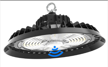 150W IP65 21000lm Die-Cast UFO LED High Bay Light 140LPW مع ضوء النهار أو مستشعر الحركة للأضواء الصناعية والتجارية