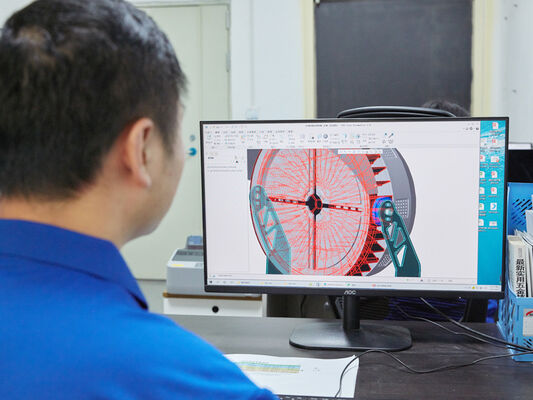 مصباح D4 LED مقاوم للرطوبة 160LPW مع جاهز 4 حالة طوارئ 4W@3HRS وصلة وتشغيل سهلة الصيانة مناسبة لموقف السيارات المرآب والإضاءة