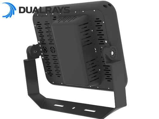 ضوء رياضي LED معياري بقوة 200 واط لاستبدال مصباح هاليد معدني بقوة 400 واط مع ضمان لمدة 7 سنوات مع تحكم لاسلكي ذكي Zigbee