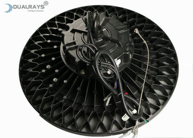 IP65 100W ~ 300W SMD3030 LEDs UFO High Bay Light 140LPW كفاءة عالية