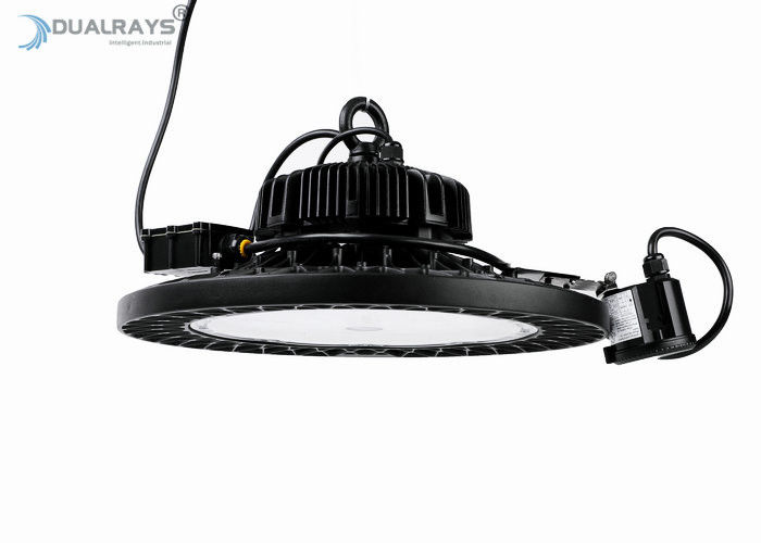 تحكم ذكي UFO LED High Bay Light مضاد للتآكل عالي الكفاءة في الإضاءة